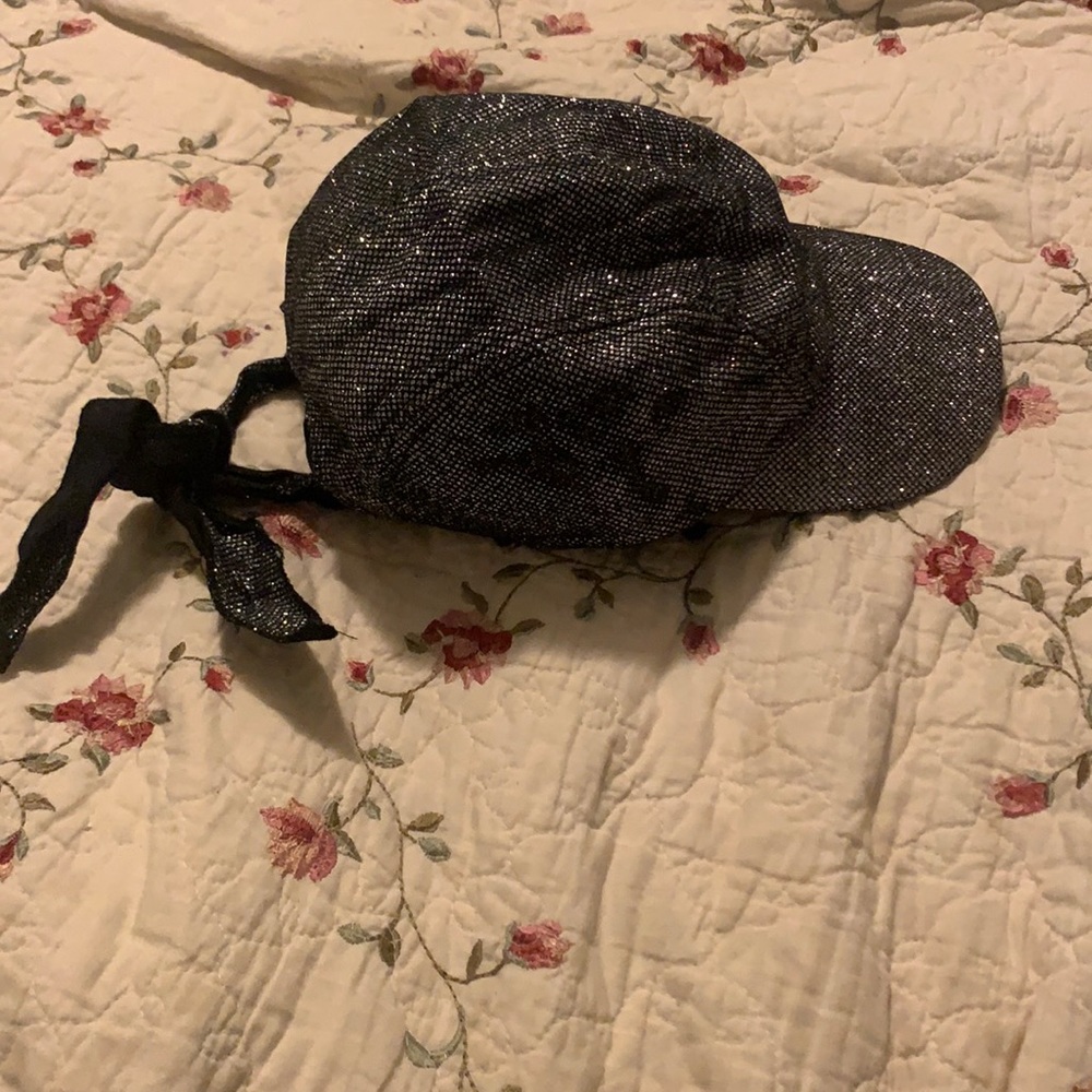 Sparkle cap